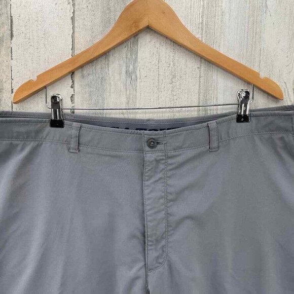 PGA Tour Golf Shorts Mens 44 Gray Polyester‎ Pockets - Picture 2 of 7